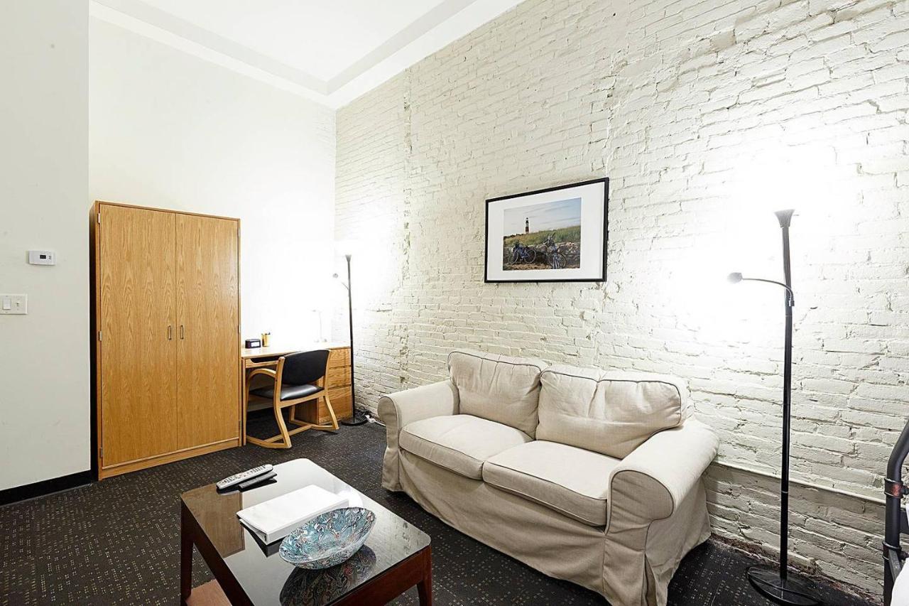 보스톤 Studio Ready 4 Students & Traveling Professionals! 310 아파트 외부 사진