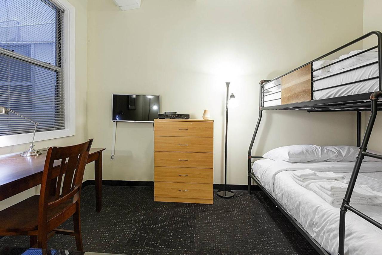 보스톤 Studio Ready 4 Students & Traveling Professionals! 310 아파트 외부 사진